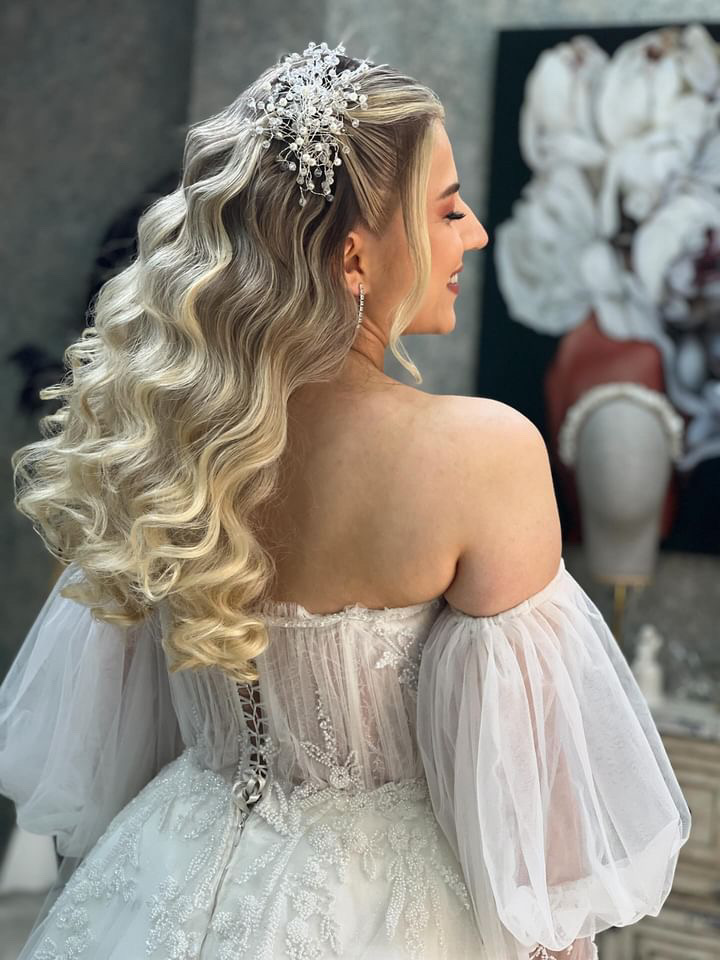 Elif Ekrem Bayan Kuaför Salonu
