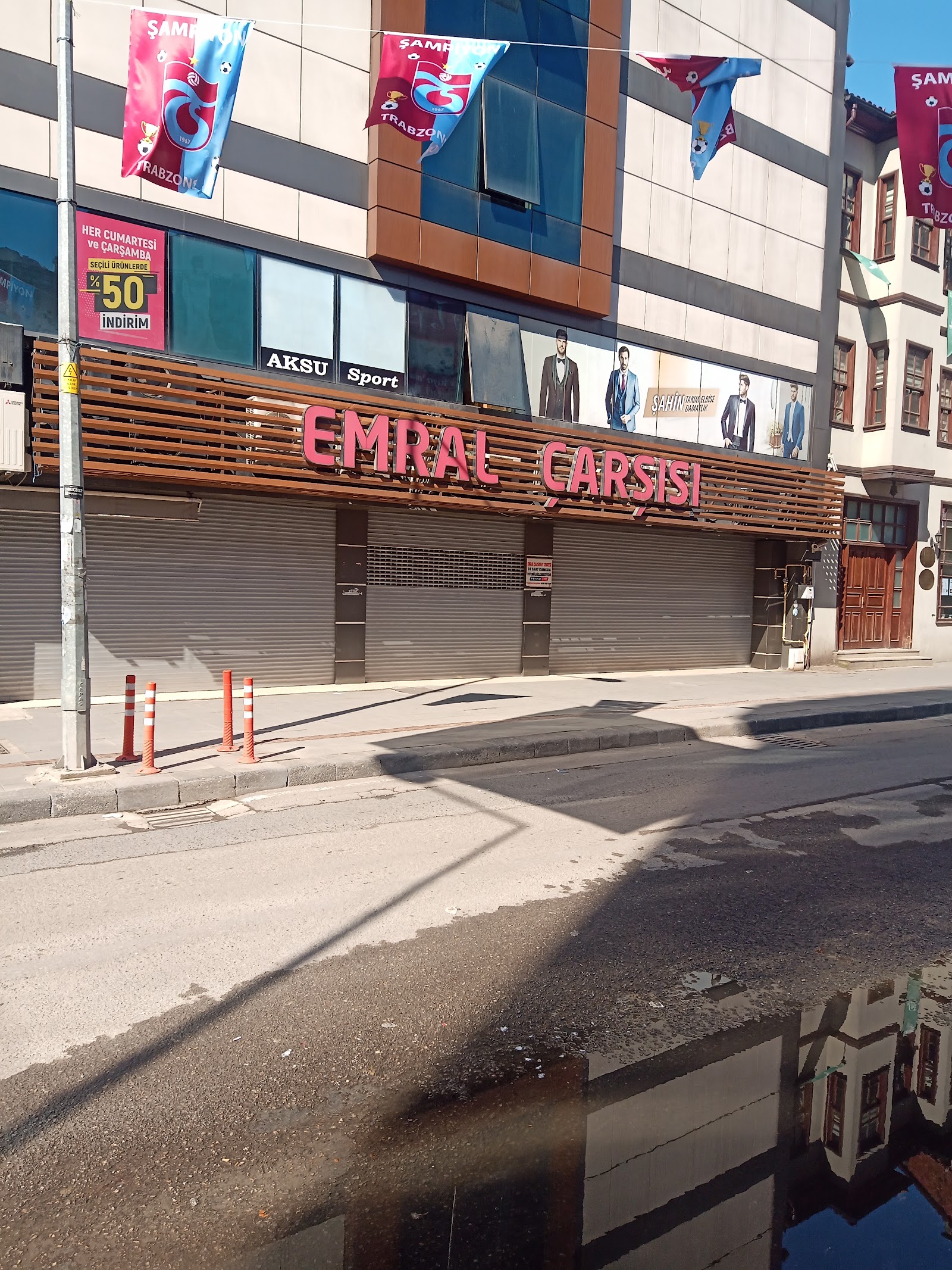 Emral Çarşısı kır düğünü mekanı — Merkez