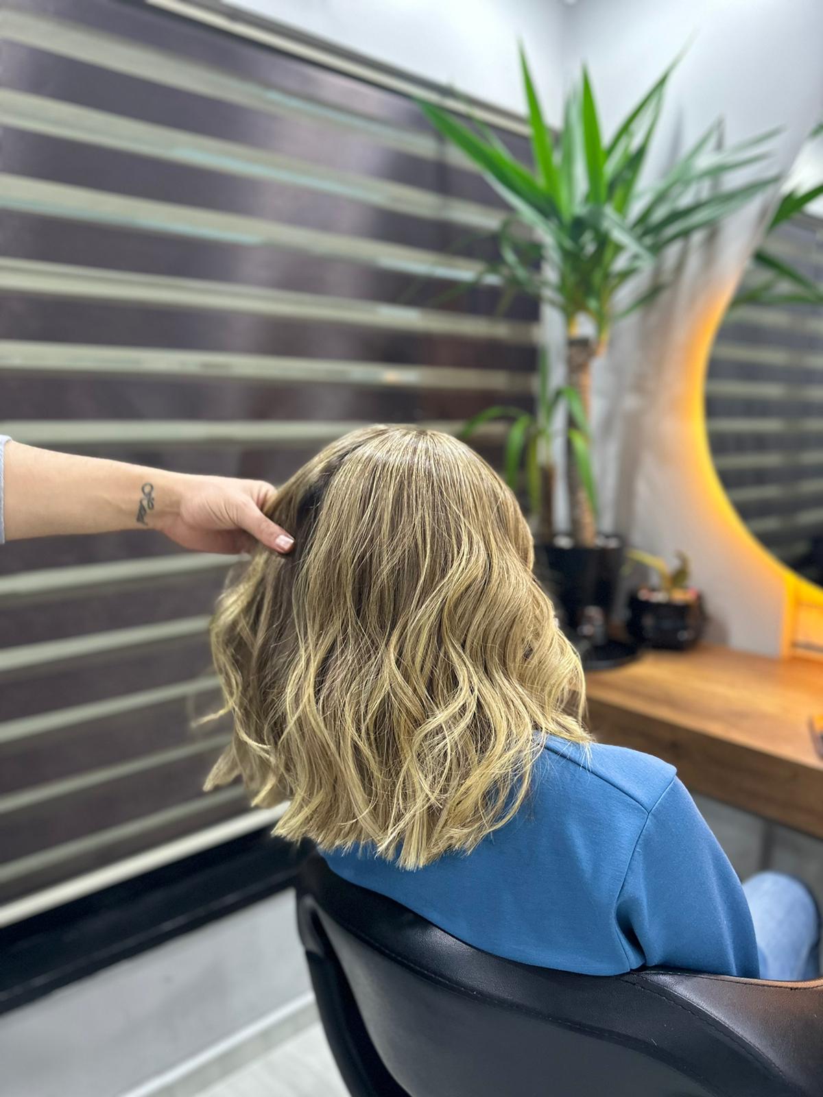 Saloon Platin Güzellik ve Kuaför Salonu